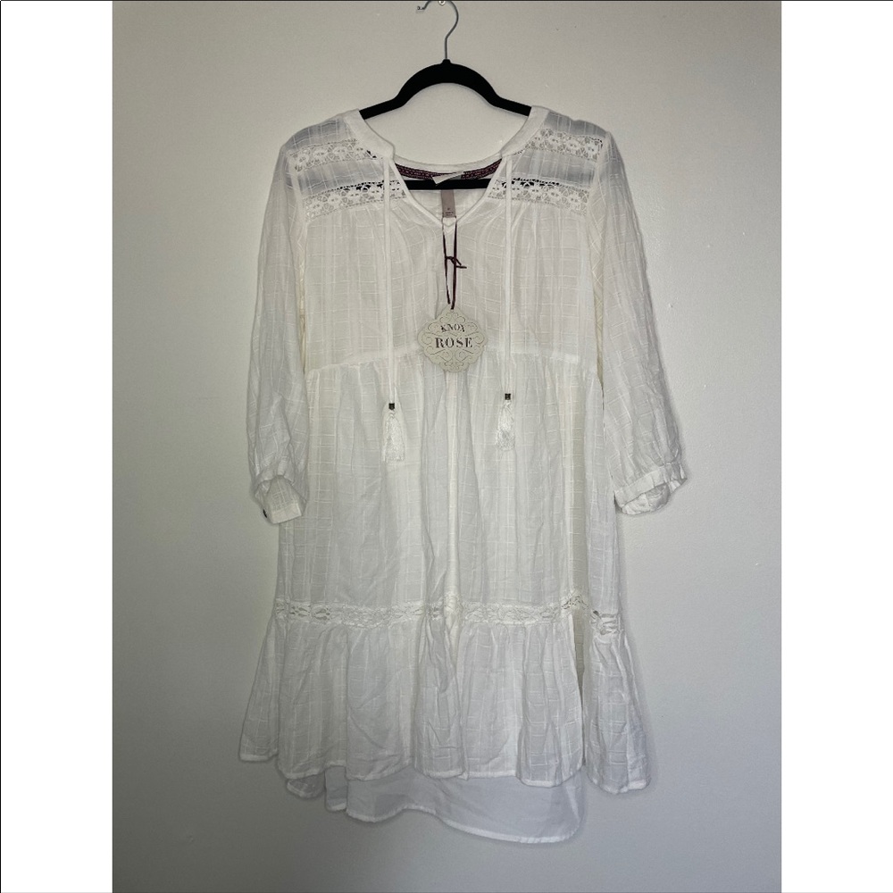 ❌SOLD❌White Flowy Dress